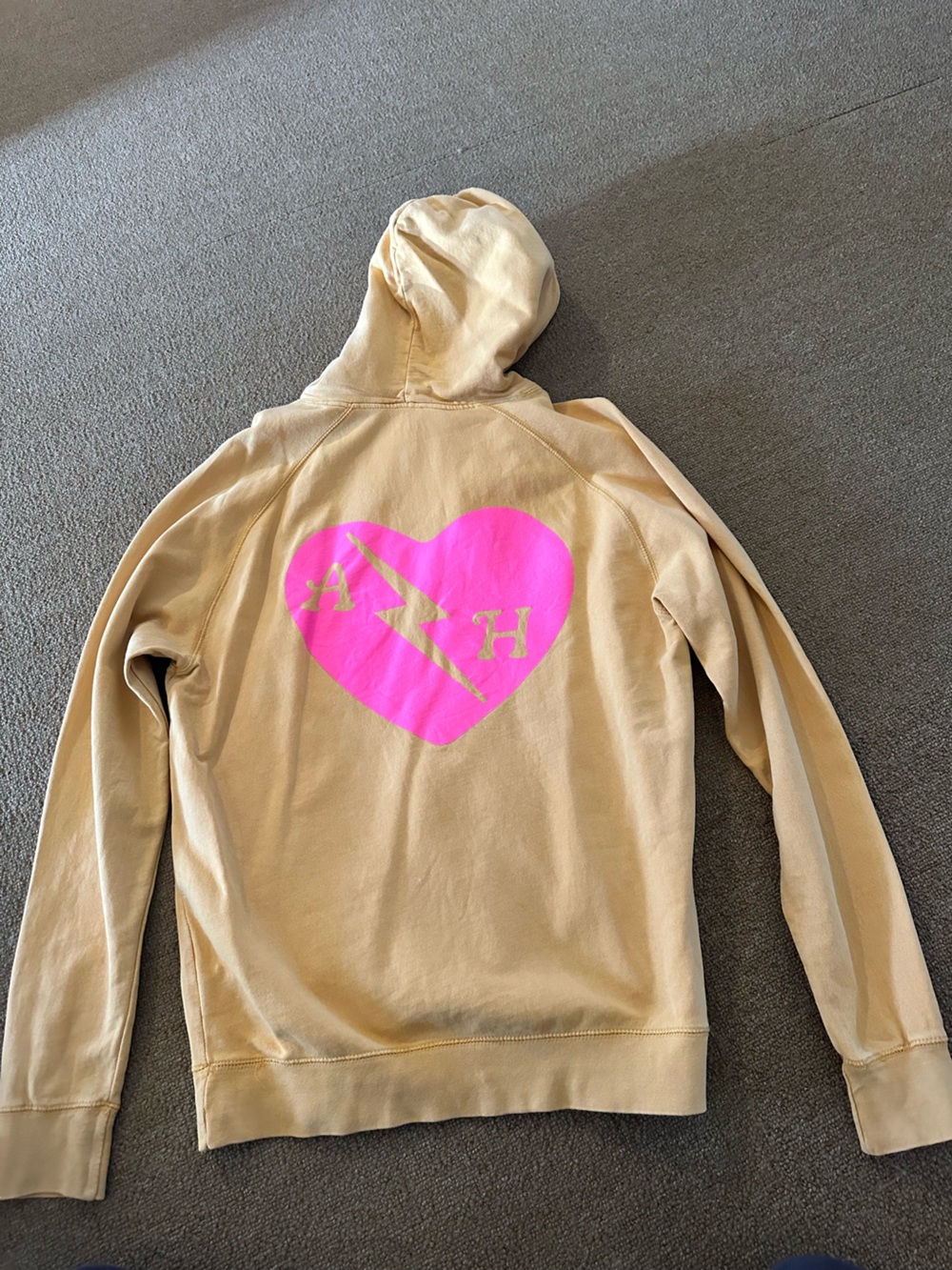 Ascot + Hart Women's Beige Hoodie Sweatshirt with Pink Heart Graphic - Picture 3 of 3